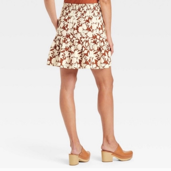 NWT Universal Thread Floral Ruffle Skirt Size Medium - Picture 3 of 13